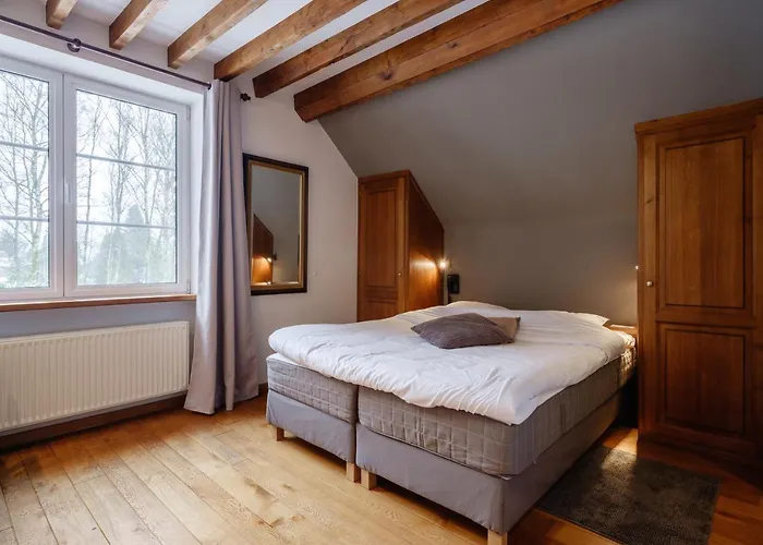 D'alle Hotel Mouzaive